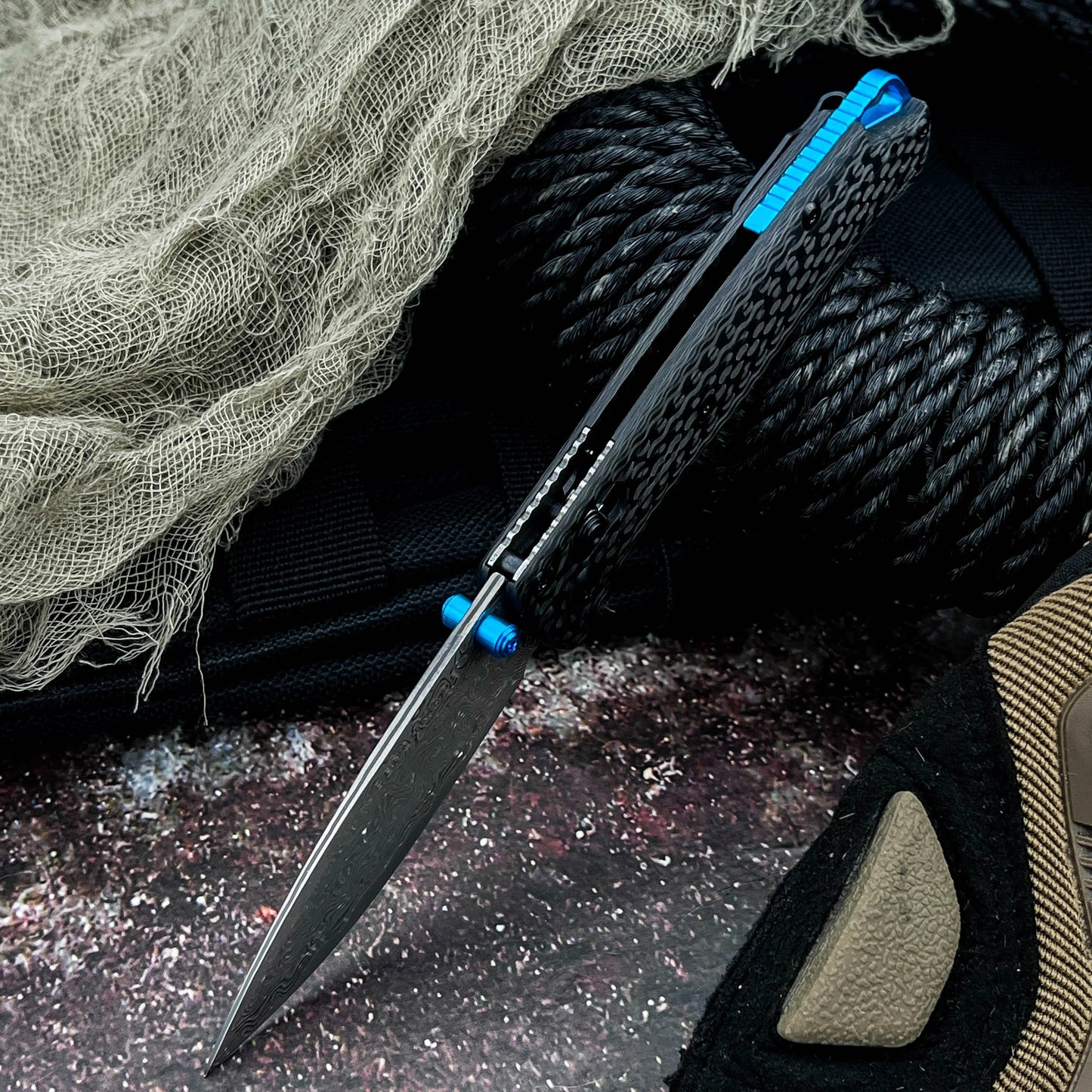 Outdoor Carbon Fiber Tactical Survival Folding Knife Edc Camping Hiking Pocket Knife